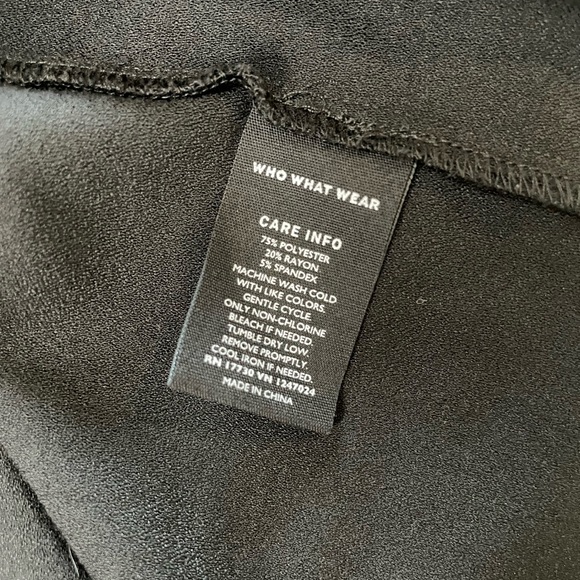 WHO WHAT WEAR Black Sleeveless Long Ruffled Tank Top Blouse keyhole back EUC - Picture 14 of 15